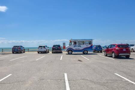 Quiet Location Near Oceanside Beaches Villa Eastham Exterior photo